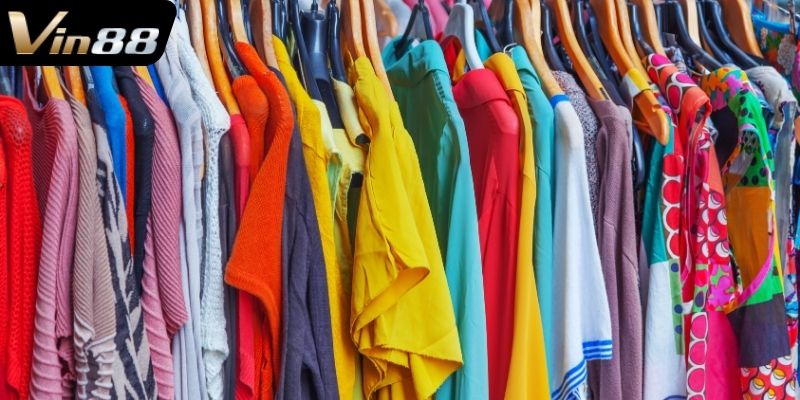Ý nghĩa tâm linh mơ thấy quần áo là điềm gì?